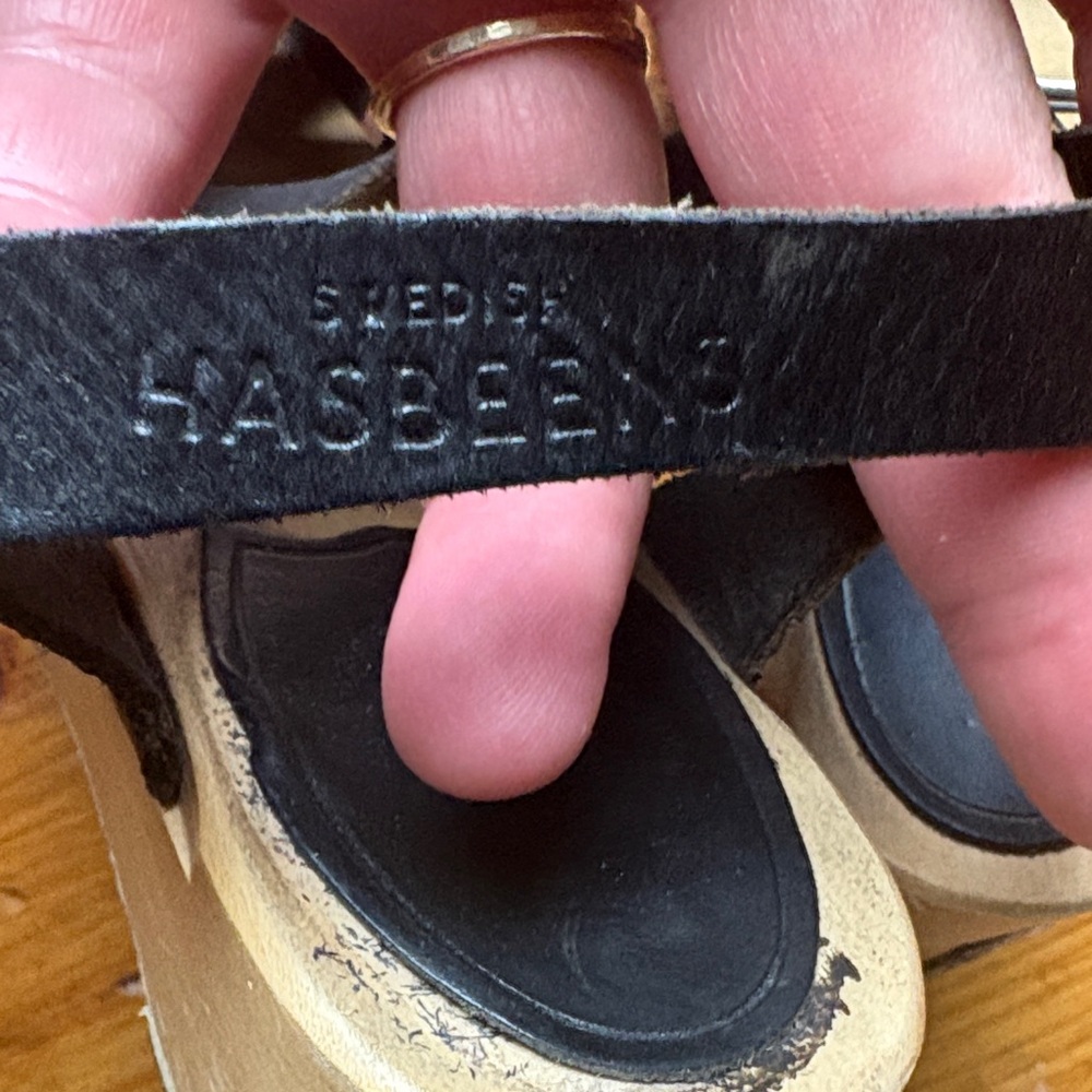 Swedish Hasbeens Black Leather Mules - Picture 8 of 9